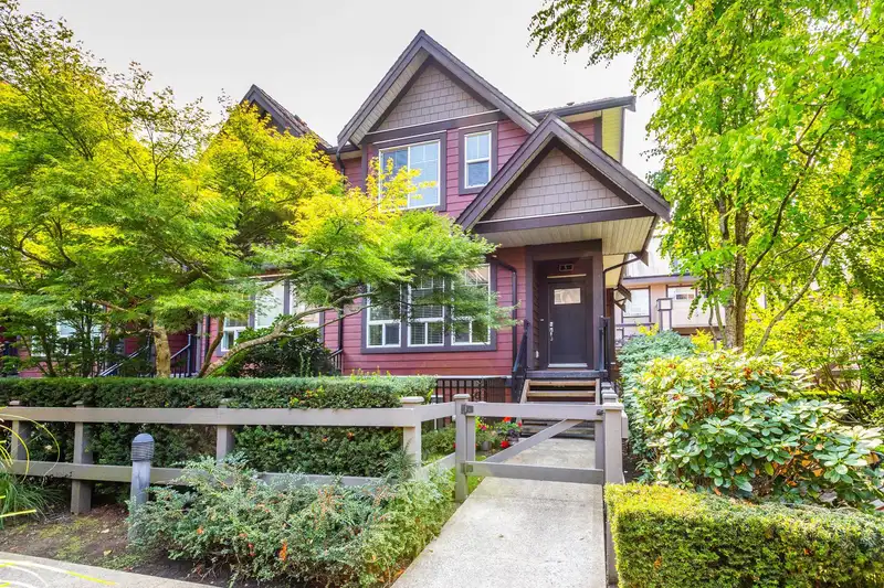 5 14877 60 AVENUE - photo 1 of 23