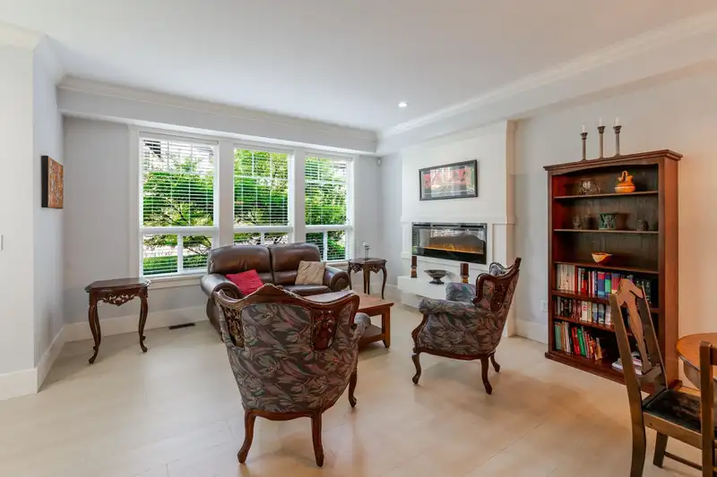 5 14877 60 AVENUE - photo 4 of 23
