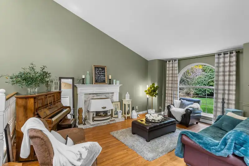 32560 DOWNES ROAD - photo 4 of 40