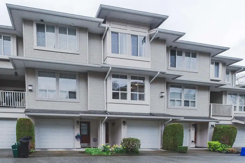 34 14952 58 AVENUE - photo 3 of 21