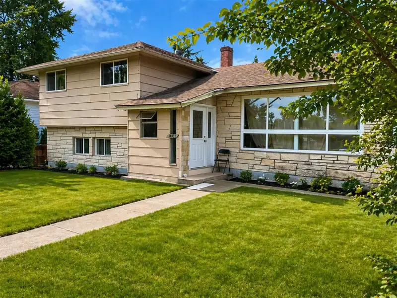 14832 103A AVENUE - photo 2 of 5