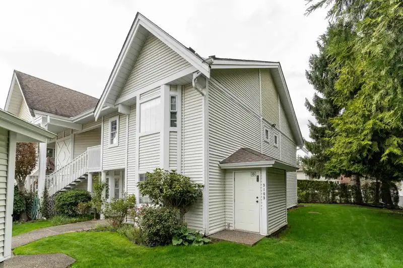 209 9109 154 STREET - photo 3 of 30