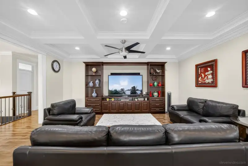 12855 107A AVENUE - photo 2 of 40