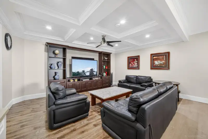 12855 107A AVENUE - photo 3 of 40