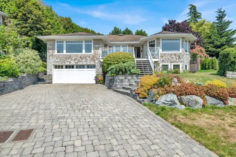 16063 8 AVENUE - photo 2 of 40