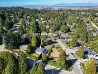 4965 8A AVENUE - thumbnail 2