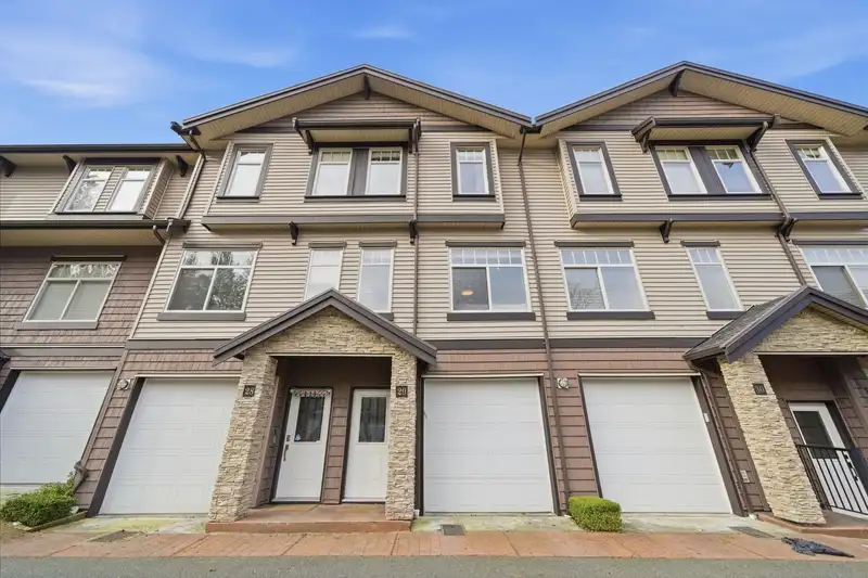 29 2950 LEFEUVRE ROAD - photo 1 of 28