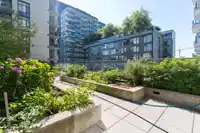 605 1708 COLUMBIA STREET - thumbnail 30