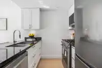 605 1708 COLUMBIA STREET - thumbnail 8