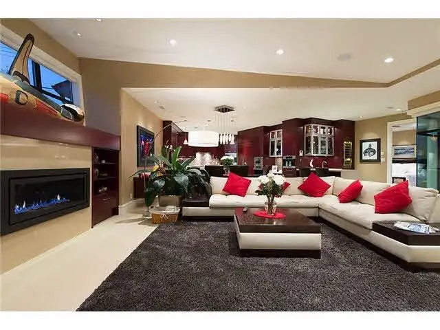 944 BEACONSFIELD ROAD - photo 4 of 18