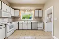 11328 MAPLE CRESCENT - thumbnail 16