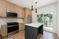9 10527 155 STREET - thumbnail 6
