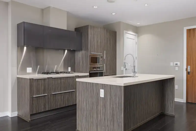 209 1616 COLUMBIA STREET - photo 2 of 25