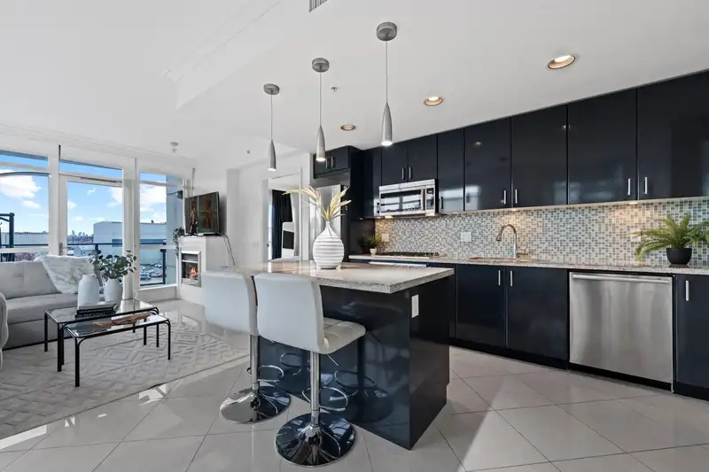 502 172 VICTORY SHIP WAY - photo 3 of 34