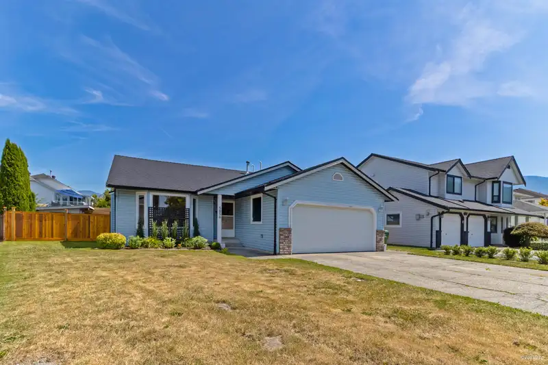 5856 GLENDALE DRIVE - photo 1 of 29