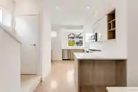 22 7039 MACPHERSON AVENUE - thumbnail 7