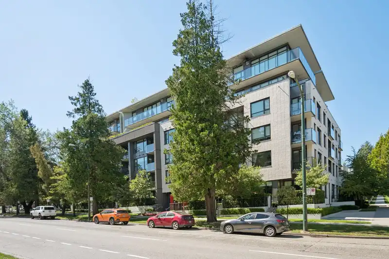 301 4427 CAMBIE STREET - photo 1 of 27