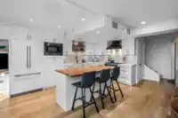 TH2 168 E ESPLANADE AVENUE - thumbnail 2