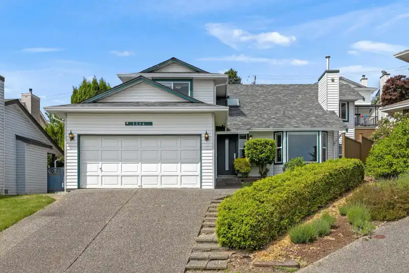 1314 DAIMLER STREET - photo 1 of 36