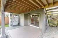 240 DAVIS CRESCENT - thumbnail 9