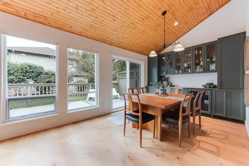 9557 WILLOWLEAF PLACE - photo 3 of 32