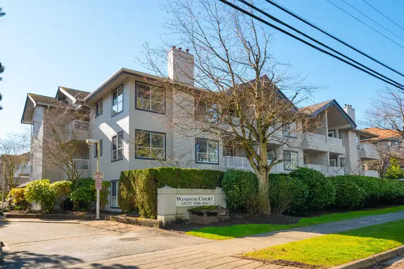 311 15272 20 AVENUE - photo 1 of 15