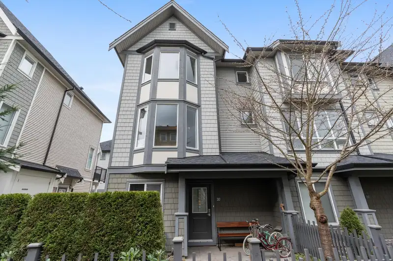 30 8138 204 STREET - photo 3 of 27