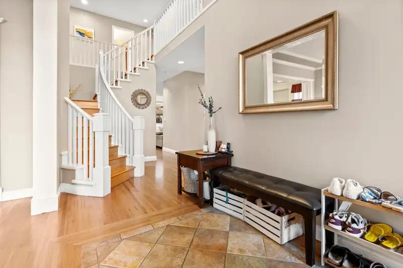 7321 146 STREET - photo 4 of 34