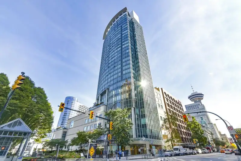907 837 W HASTINGS STREET - photo 1 of 21