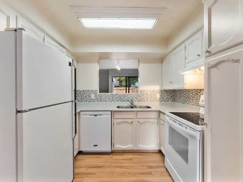 19 3851 BLUNDELL ROAD - photo 3 of 20