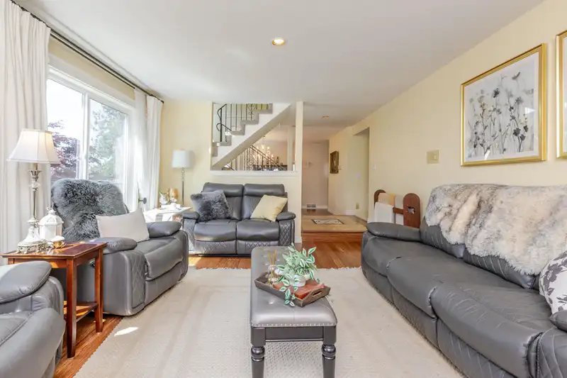 35210 ROCKWELL DRIVE - photo 3 of 29