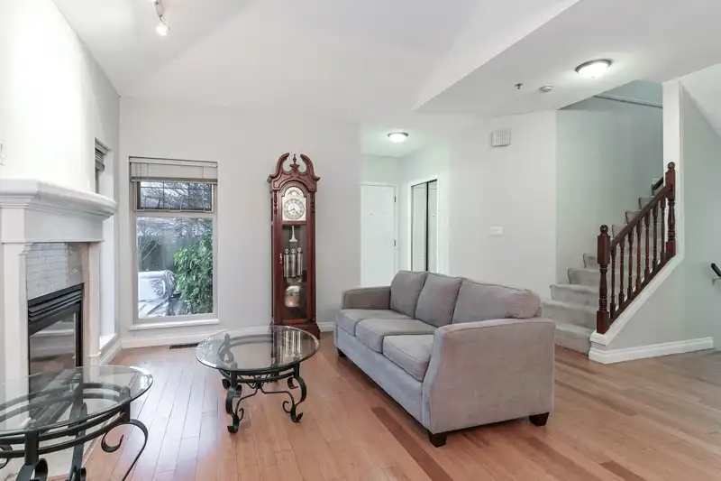104 20820 87 AVENUE - photo 4 of 37