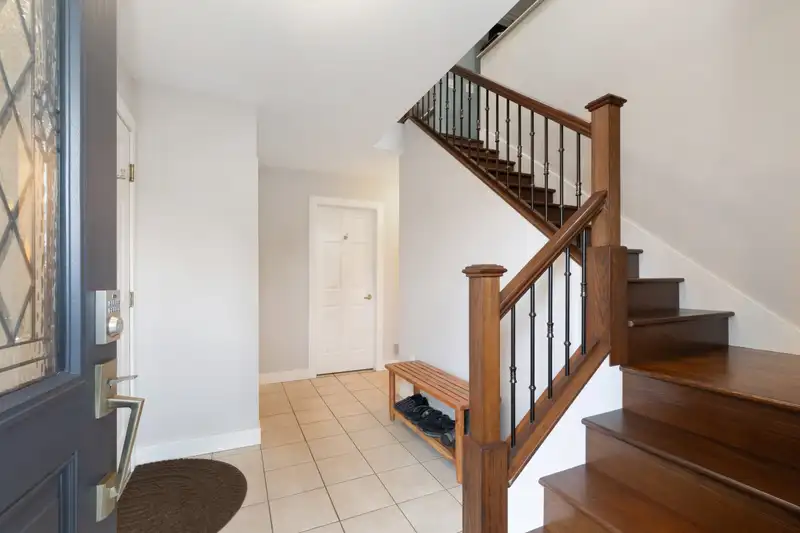 13251 82B AVENUE - photo 3 of 31