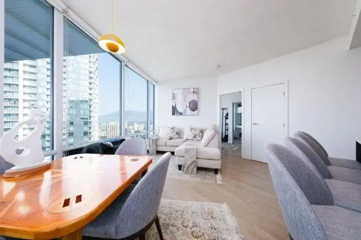 3708 1283 HOWE STREET - photo 1 of 19