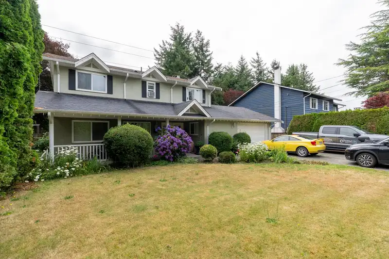 1438 53A STREET - photo 3 of 14