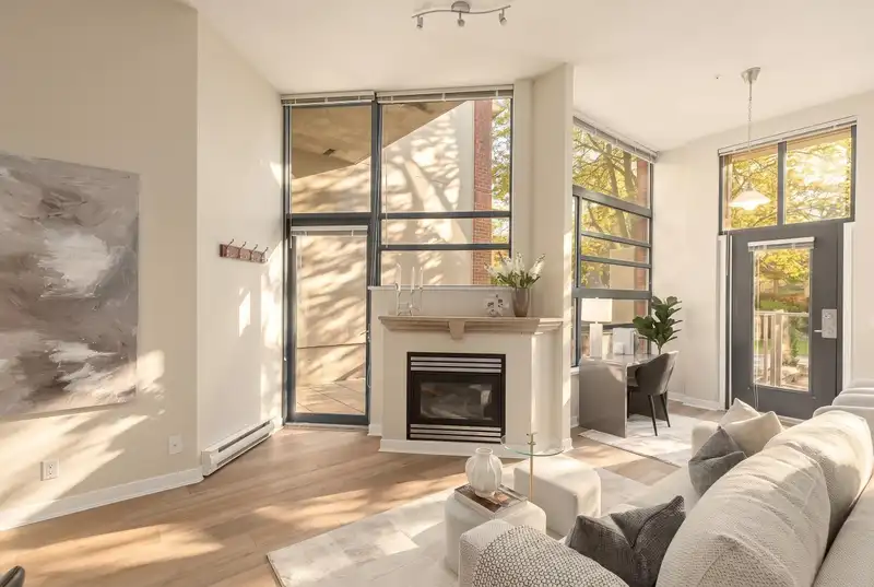 102 2228 MARSTRAND AVENUE - photo 4 of 32