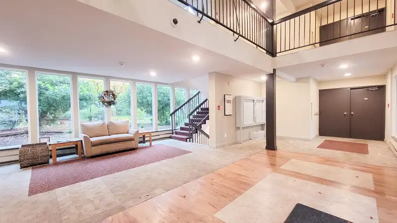 214 33400 BOURQUIN PLACE - photo 3 of 23