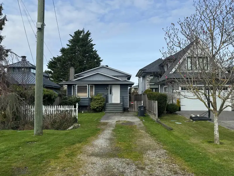 3491 BROADWAY STREET - photo 2 of 23