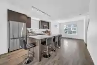 120 15778 85 AVENUE - thumbnail 6