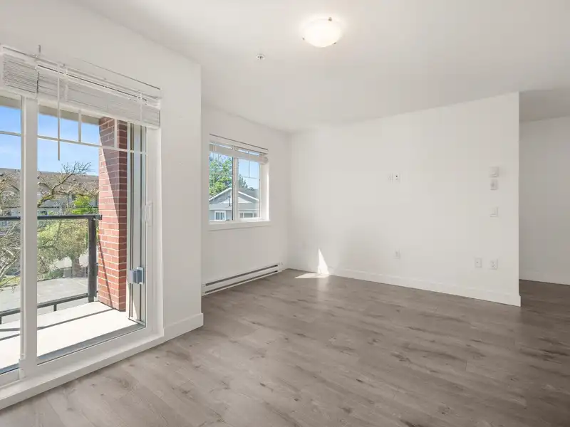 204 19730 56 AVENUE - photo 4 of 30