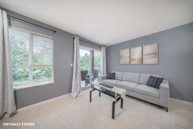 208 5355 BOUNDARY ROAD - photo 4 of 24