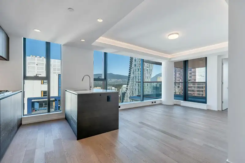 1103 1482 ROBSON STREET - photo 2 of 12