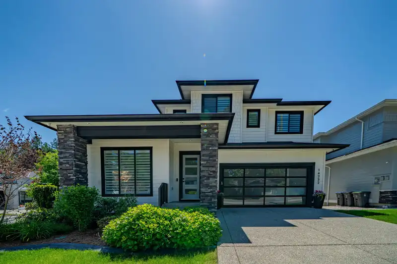 16232 10 AVENUE - photo 1 of 18
