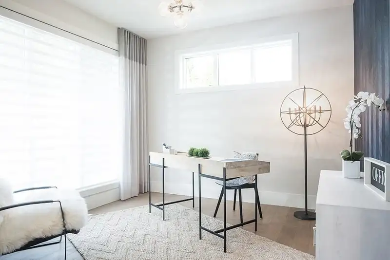 16232 10 AVENUE - photo 3 of 18