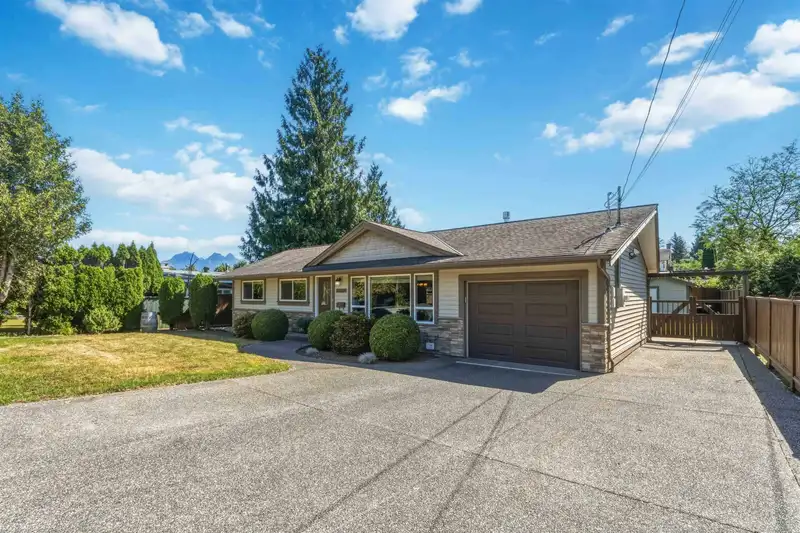 12316 227 STREET - photo 3 of 40