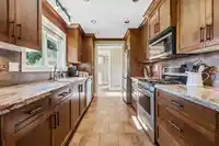 12316 227 STREET - thumbnail 9