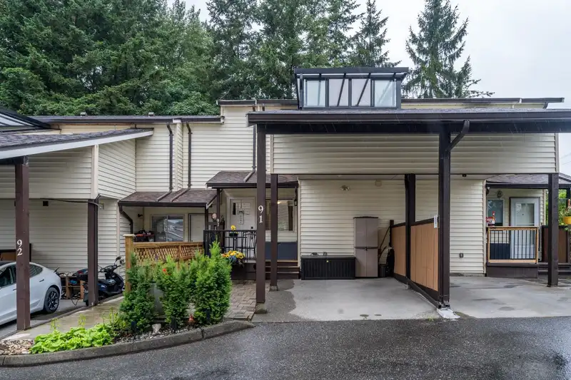 91 27272 32 AVENUE - photo 1 of 40