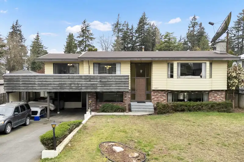 7327 112A STREET - photo 1 of 40