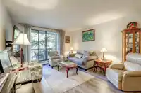 205 1740 SOUTHMERE CRESCENT - thumbnail 1