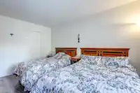 205 1740 SOUTHMERE CRESCENT - thumbnail 11